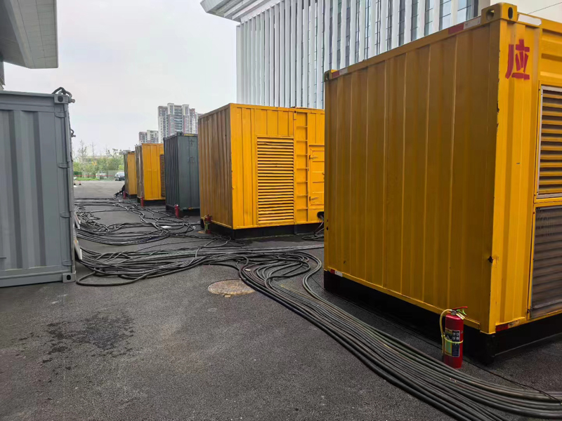 石鼓不同季节柴油发电机组保养有哪些注意事项?